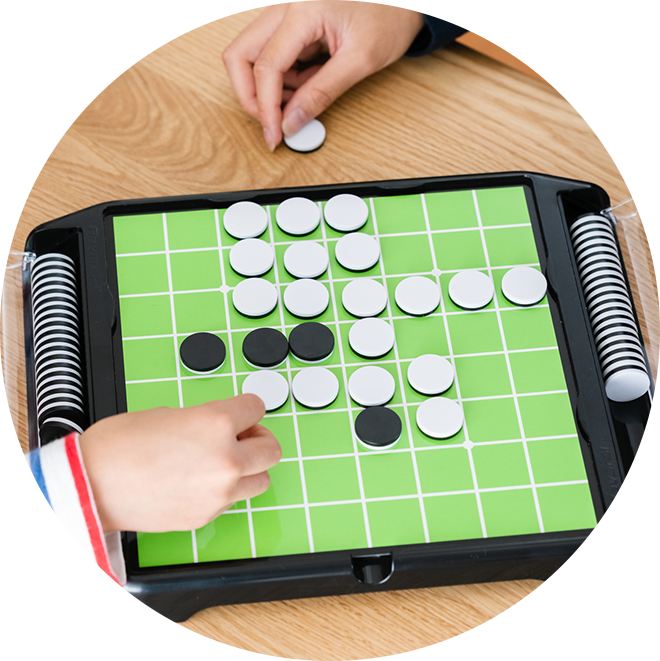 家族や友だちとボードゲーム