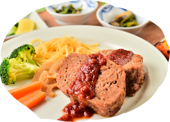 彩り豊かな夕食のコース料理